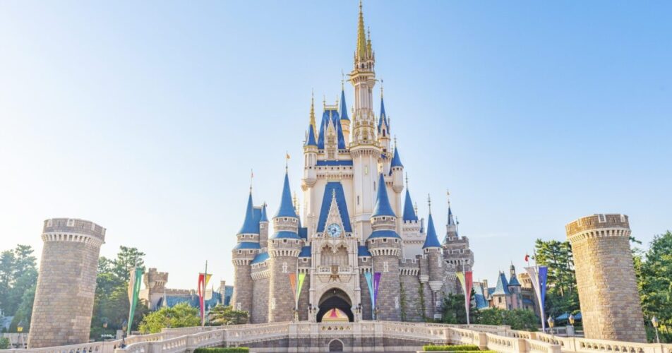 シンデレラ城／Cinderella Castle-min